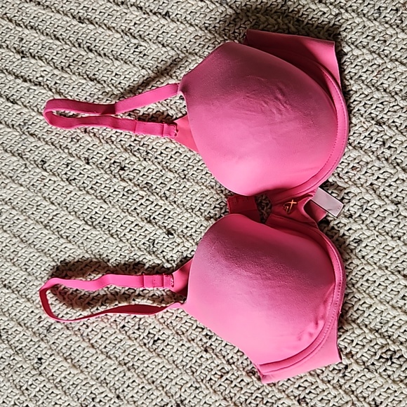 Victoria's secret bra size 34C - Picture 8 of 15